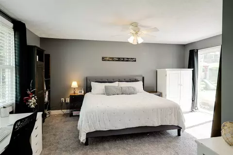 Bedroom - 1304 Welling St, Bloomington, IL 61701 photo 1 of 6