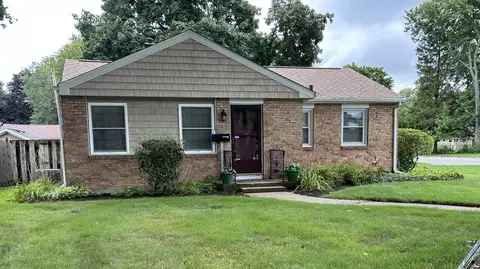 1 S Glenwood Pl, Aurora, IL 60506