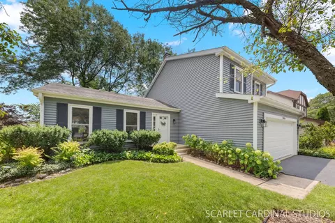 27 W171 Chestnut Ln, Winfield, IL 60190