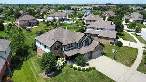 22326 Merritton Rd, Frankfort, IL 60423
