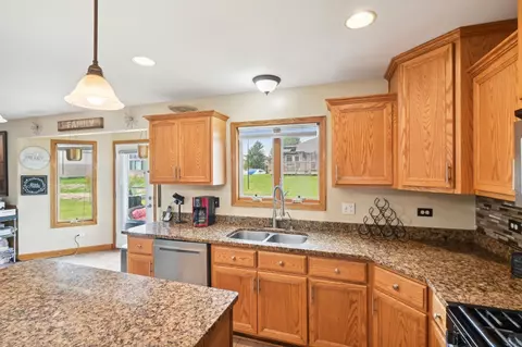 Kitchen - 26176 S Countyfair Dr, Monee, IL 60449 photo 1 of 3