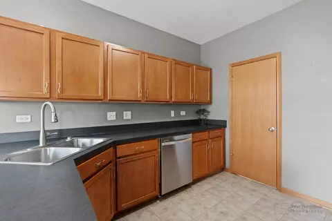 2636 Williamsburg Dr, Algonquin, IL 60102 photo 9