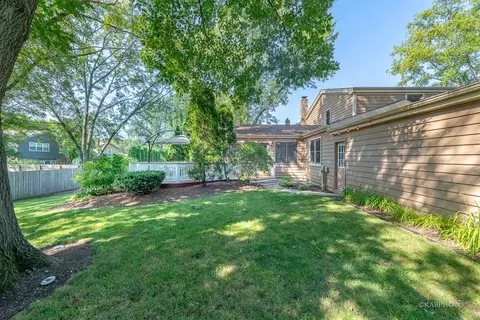 1562 Apache Dr, Naperville, IL 60563 photo 42
