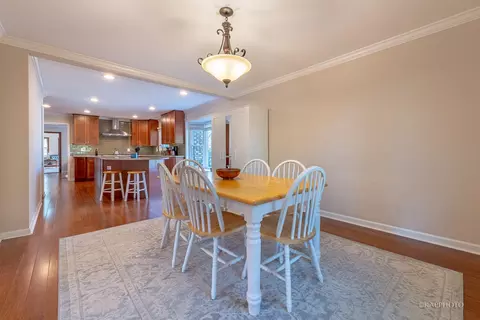 1562 Apache Dr, Naperville, IL 60563 photo 11