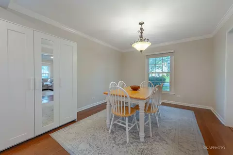 1562 Apache Dr, Naperville, IL 60563 photo 13