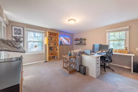 1562 Apache Dr, Naperville, IL 60563 photo 23