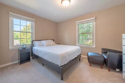 1562 Apache Dr, Naperville, IL 60563 photo 26