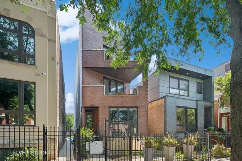 1229 N Campbell Ave #1, Chicago, IL 60622