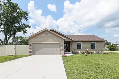 310 S Kankakee St, Coal City, IL 60416