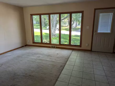 1331 S Demeter Dr, Freeport, IL 61032 photo 6