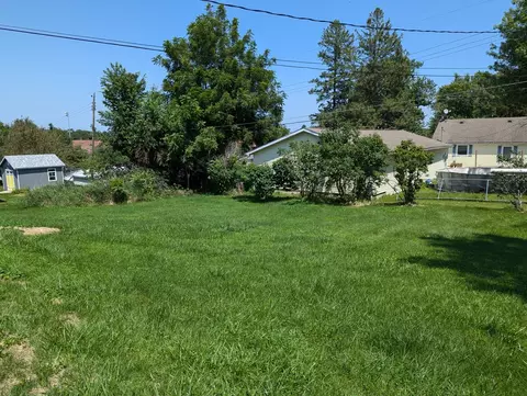 1331 S Demeter Dr, Freeport, IL 61032 photo 12