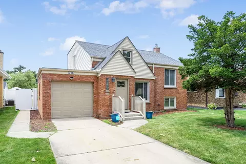 2256 S 18th Ave, North Riverside, IL 60546