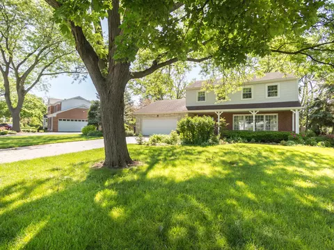 1007 Longmeadow Ln, Western Springs, IL 60558