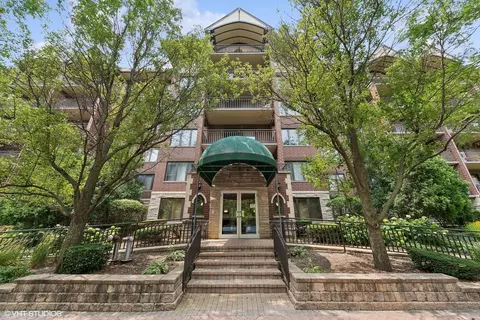 10 S Wille St #409, Mount Prospect, IL 60056
