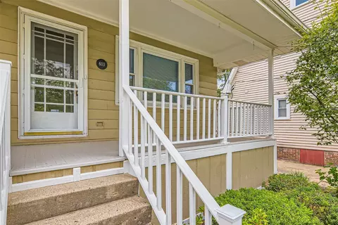 603 Delles Rd, Wheaton, IL 60187 photo 2