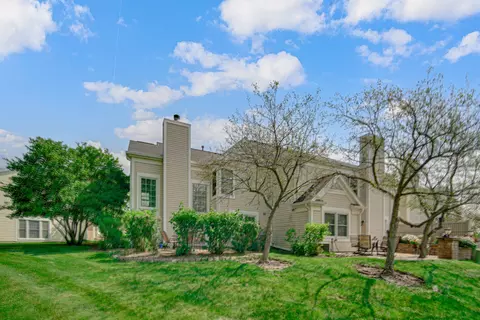 Exterior - 4820 Prestwick Pl, Hoffman Estates, IL 60010 photo 5 of 6