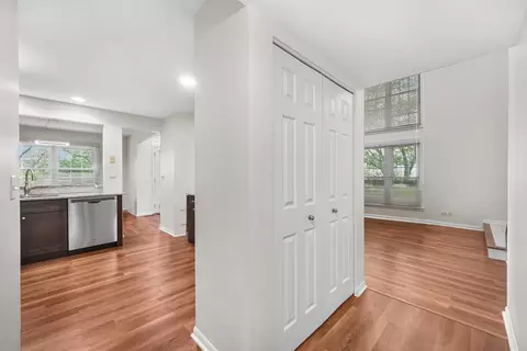 Entry Way - 4820 Prestwick Pl, Hoffman Estates, IL 60010 photo 1 of 2