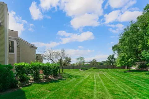 Exterior - 4820 Prestwick Pl, Hoffman Estates, IL 60010 photo 6 of 6