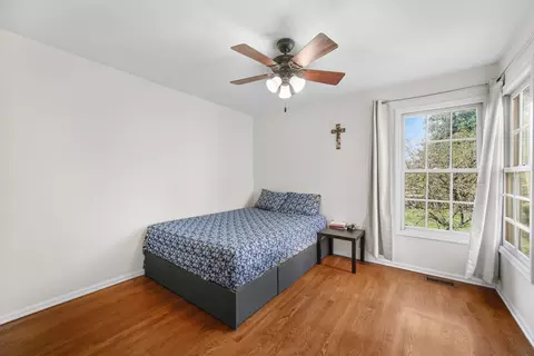 Bedroom - 4820 Prestwick Pl, Hoffman Estates, IL 60010 photo 1 of 2