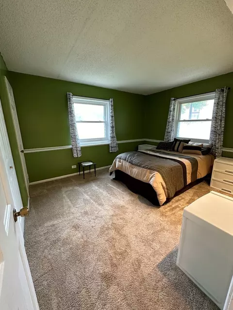 Bedroom - 3325 Kirchoff Rd #3A, Rolling Meadows, IL 60008 photo 1 of 2