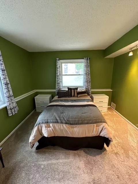 Bedroom - 3325 Kirchoff Rd #3A, Rolling Meadows, IL 60008 photo 2 of 2
