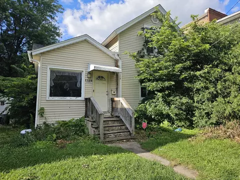 1328 Benton St, Rockford, IL 61107