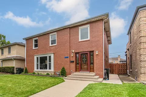 3740 W Columbia Ave, Lincolnwood, IL 60712