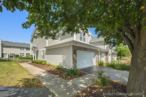 2809 Collins Ct, Naperville, IL 60563