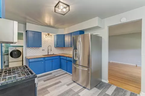 9730 S Emerald Ave, Chicago, IL 60628 photo 9