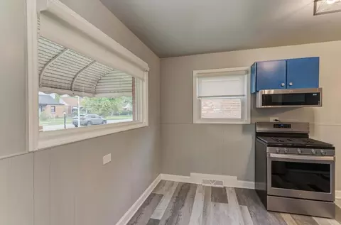9730 S Emerald Ave, Chicago, IL 60628 photo 7