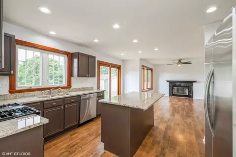 Living - 1352 Vernon Ln, Bartlett, IL 60103 photo 4 of 7