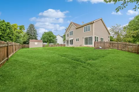 Exterior - 1352 Vernon Ln, Bartlett, IL 60103 photo 2 of 2