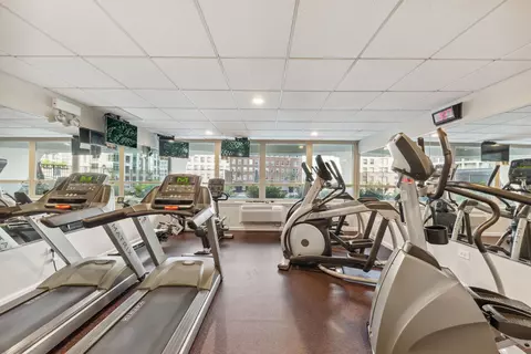 111 E Chestnut St #26G, Chicago, IL 60611 photo 16