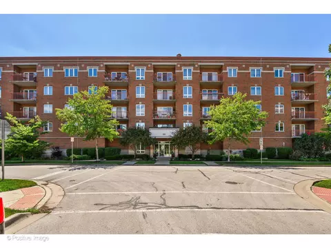 476 Alles St #507, Des Plaines, IL 60016