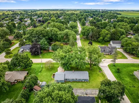 302 E Cunningham St, Winnebago, IL 61088 photo 31
