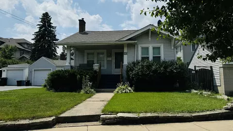 34 Bluff Ave, La Grange, IL 60525