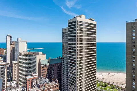 View/Area - 100 E Bellevue Pl #8B, Chicago, IL 60611 photo 2 of 2