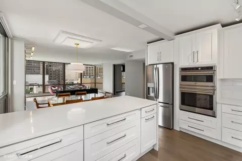 Kitchen - 100 E Bellevue Pl #8B, Chicago, IL 60611 photo 4 of 4