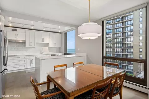 Dining - 100 E Bellevue Pl #8B, Chicago, IL 60611 photo 1 of 1