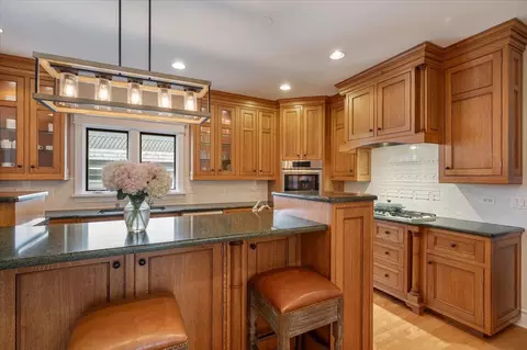 50 Warwick Rd, Winnetka, IL 60093 photo 10