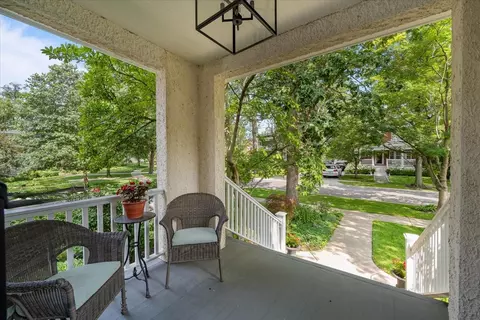50 Warwick Rd, Winnetka, IL 60093 photo 3