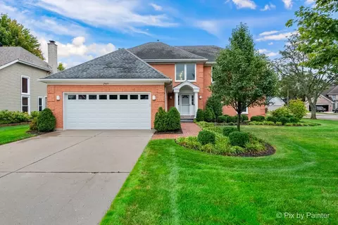 2935 Roslyn Ln, Buffalo Grove, IL 60089