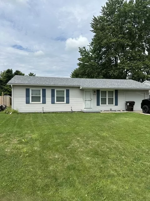 504 Sunnyside Ct, Le Roy, IL 61752