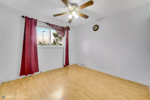 Bedroom - 9280 Dee Rd, Des Plaines, IL 60016 photo 2 of 3