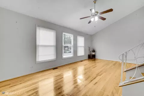 Living - 9280 Dee Rd, Des Plaines, IL 60016 photo 5 of 5