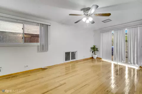 Living - 9280 Dee Rd, Des Plaines, IL 60016 photo 1 of 5