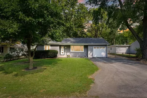 Exterior - 716 Dover Pl, Champaign, IL 61820 photo 3 of 14