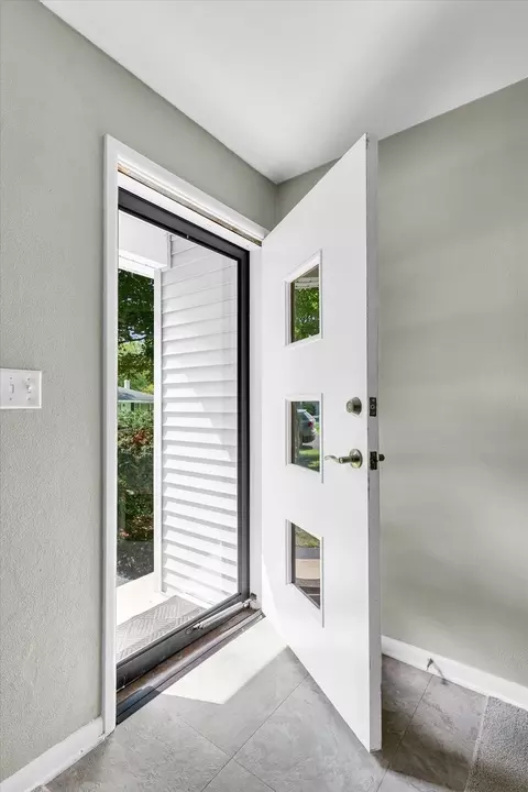 Entry Way - 716 Dover Pl, Champaign, IL 61820 photo 1 of 1