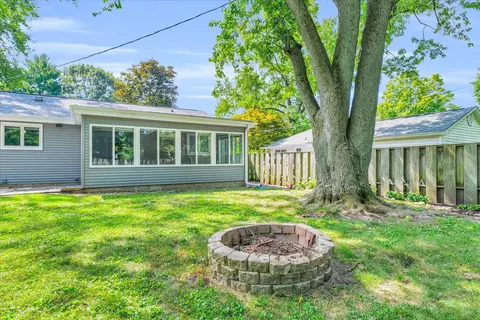 Exterior - 716 Dover Pl, Champaign, IL 61820 photo 14 of 14