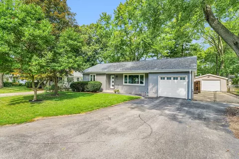 Exterior - 716 Dover Pl, Champaign, IL 61820 photo 2 of 14